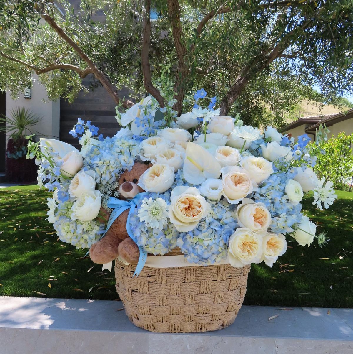 BABY BLUE BEAR BASKET